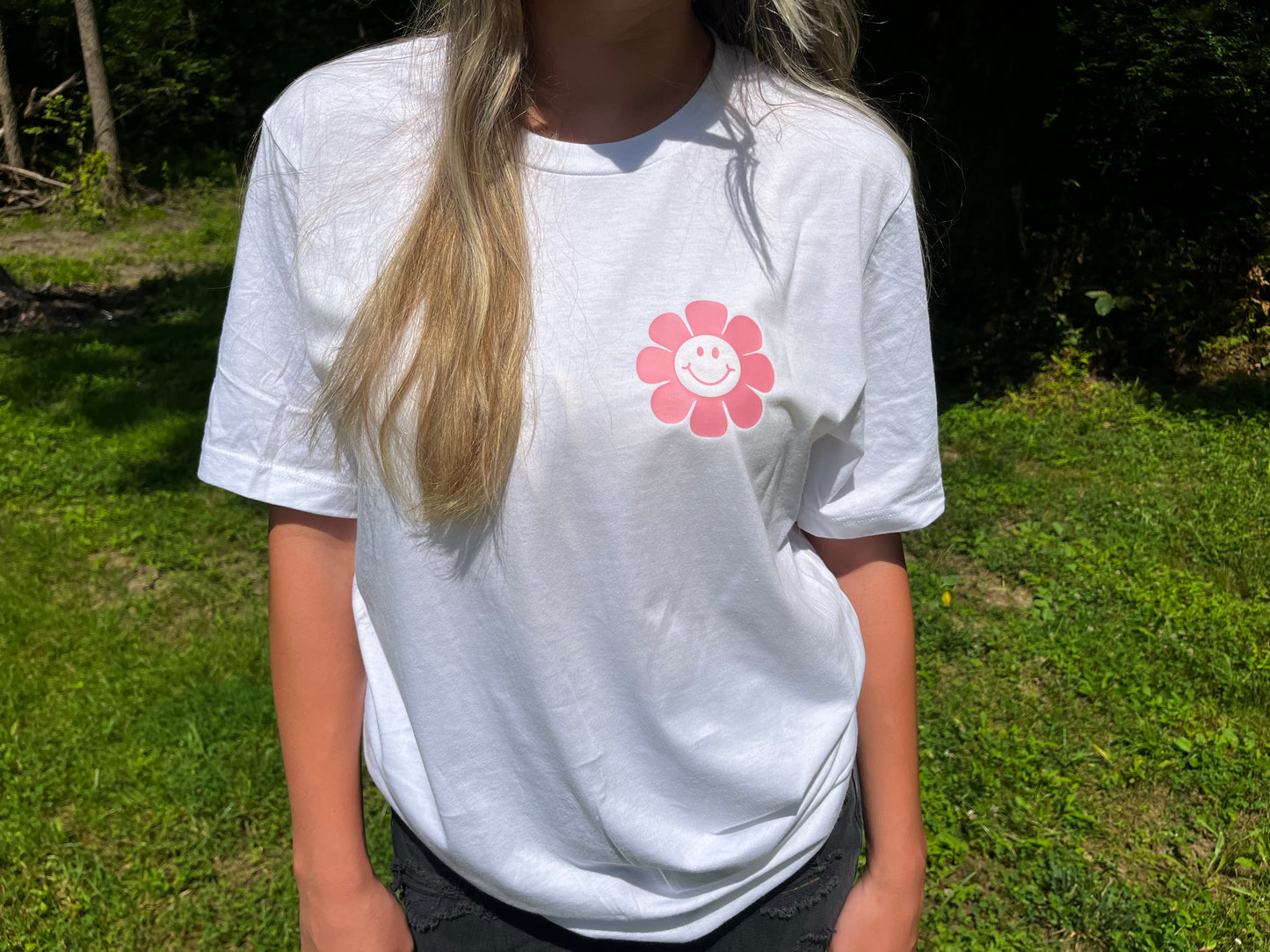 DO WHAT MAKES YOU HAPPY Tee